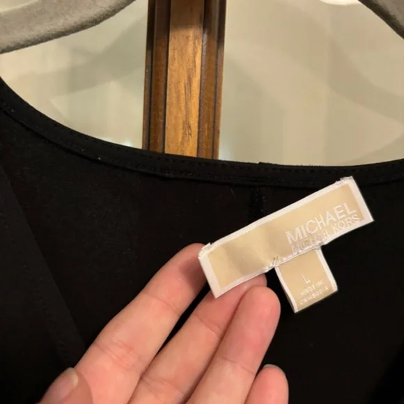 Michael Kors Butterfly Sleeve Black Top with Gold Zipper, Size L - Picture 3 of 8